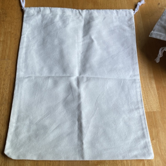 Fostered Collection dust bag 14x9,5”, in great condition - Picture 4 of 4